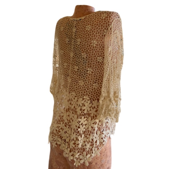 Crochet Sheer Floral Lace Off White Top - Picture 5 of 7